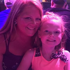 Meet your Posher, Casey